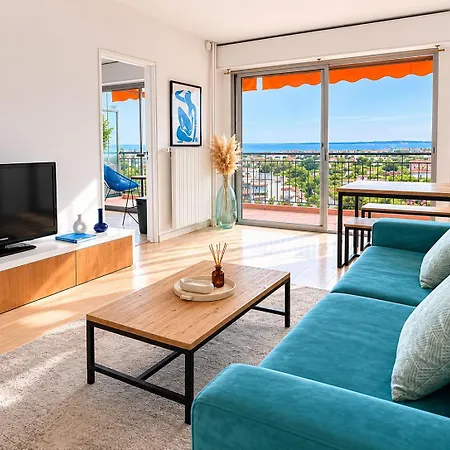 Azure Nest - Sea View With Private Parking In Апартаменты *