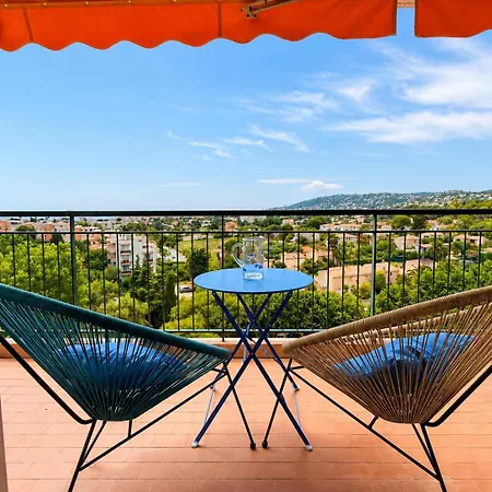 Azure Nest - Sea View With Private Parking In דירה אנטיב